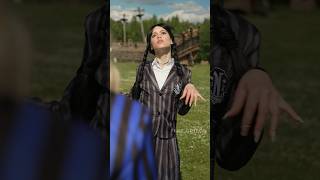 Download lagu Having fun on the set of S2 #jennaortega #fakeortega #wednesday #wednesdayaddams #netflix #enid mp3