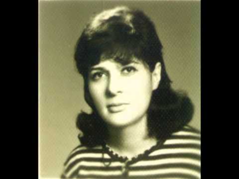 Lara Rostomyan : Life