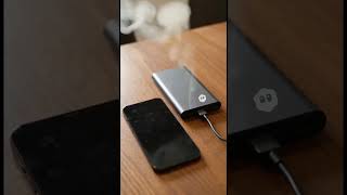 【注意喚起】モバイルバッテリー発火の危険！