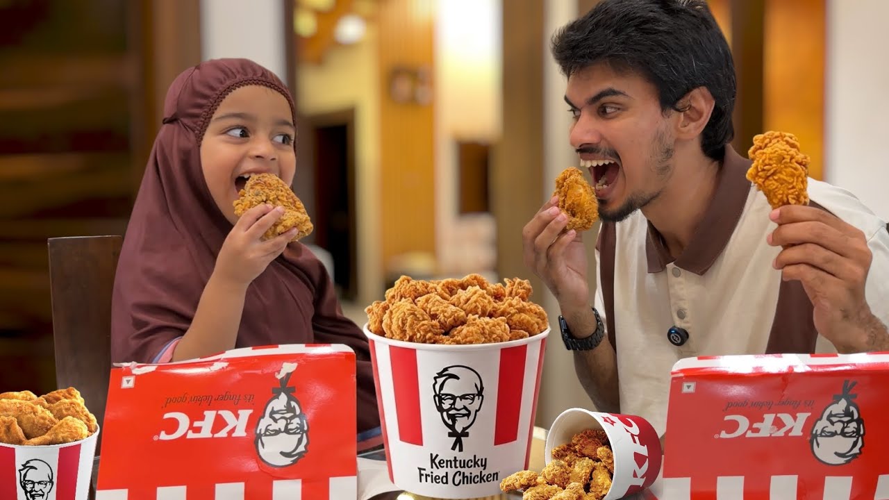 Eating KFC BUCKET CHICKEN with AYRA..😂 ( FIRST TIME )