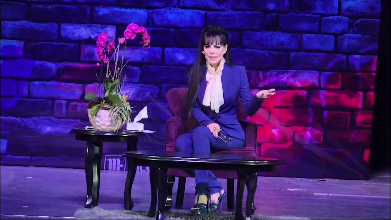 Conferencia de prensa de Maribel Guardia