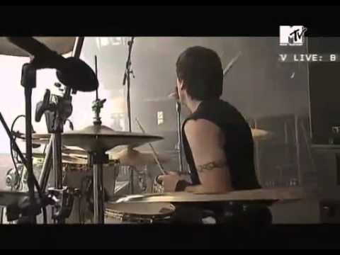 bullet for my valentine tears dont fall (live)