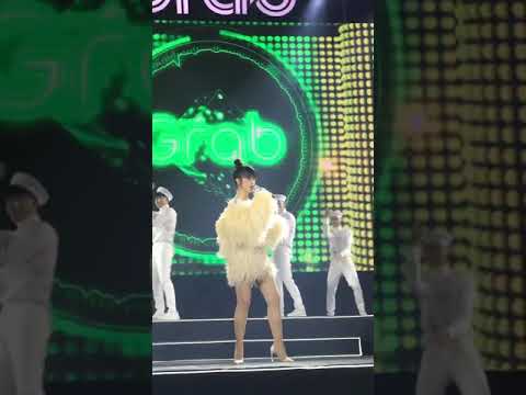 [Fancam] CHÀNG BABY MILO - Đông Nhi @ Grab Thanh Xuân