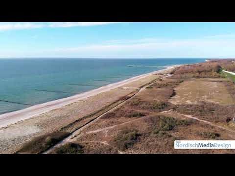 Der Strand in Ostseebad Wustrow aus der Vogelperspektive, Drohne