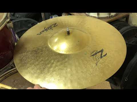 Zildjian 21’ Z3 MegaBell Ride. Wood & Nylon Tip Drum Sticks