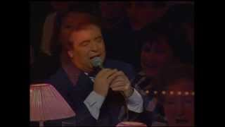 DYANGO "ALMA,CORAZÓN Y VIDA" MÚSICA Y VOZ EN DIRECTO