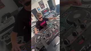 Download lagu 🎧🚀 First Spin: Testing the DJS-1000 by #dj ELFIGO mp3 Download lagu 🎧🚀 First Spin: Testing the DJS-1000 by #dj ELFIGO mp3