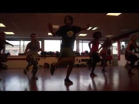 DANCEHALL INTERNATIONAL FRANCE 2014 - LIL'GBB WORKSHOP-MR VEGAS PULL UP