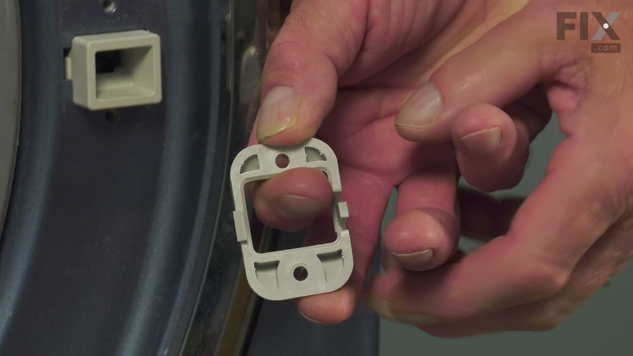 Replacing the Switch Cover