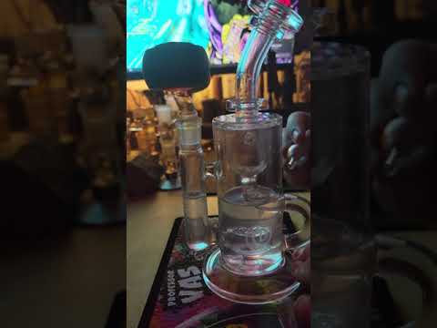The Wand by Ispire with FatBoyGlass / Disorderly Conduction Taurus Incycler