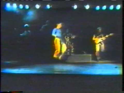 Videowest interview with Men at Work's Colin Hay & Greg Ham - 1983