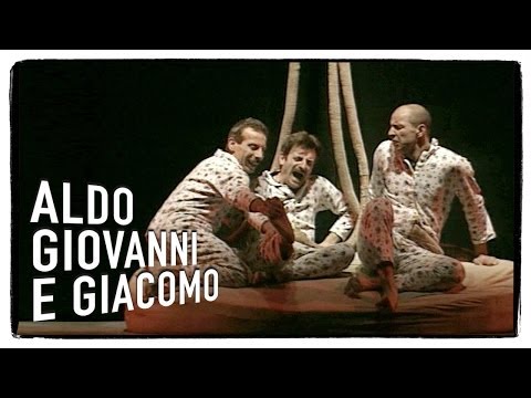 The Twins: The Dung Beetle (1 of 5) - The Shorts of Aldo Giovanni and Giacomo
