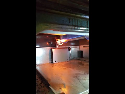 GE gas oven repair. Igniter replacement.