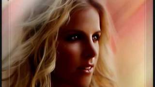 Lisa Miskovsky - 20th of December Madison Avenue