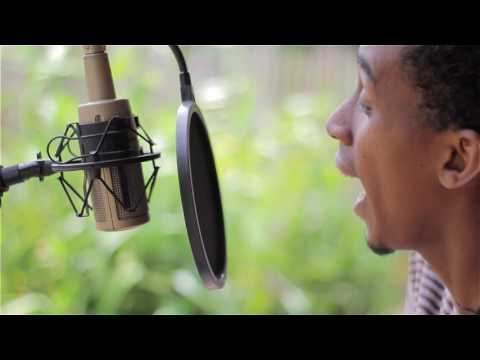 Laurier   Anao modia! 720p Tena vita am'zay