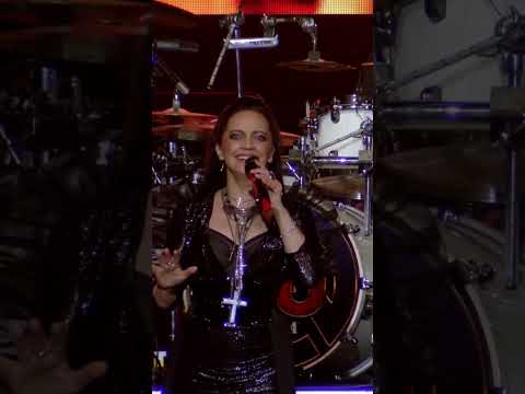 Arakain & Lucie Bílá - Apage Satanas (40 let O2 universum Live) #arakain #o2universum #luciebila