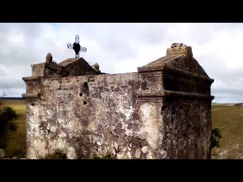 PANTEÓN RURAL DEL AÑO 1873 - CERROS DE ILLESCAS, FLORIDA - La Macana "Corazón del Mundo"