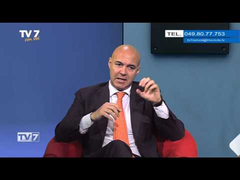 Tv7 con Voi del 11/5/2017 -  Effetti delle elezioni francesi sull'economia (1 di 3)