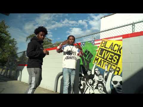 Lokane - Symphony in the Bank (shot by @kapturedbykelvin) 