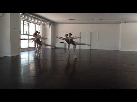 ASSEMBLE DE VOLE EN TOURNANT & JETE ENTRELACE