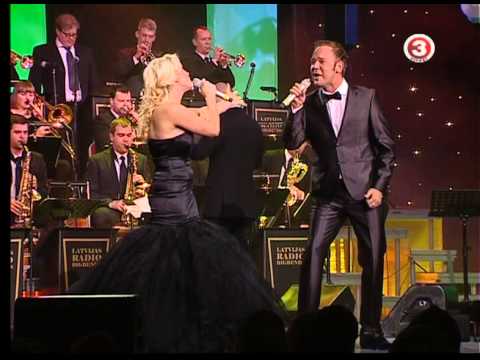 Lauris Reiniks un Aija Andrejeva - Pasakā LIVE