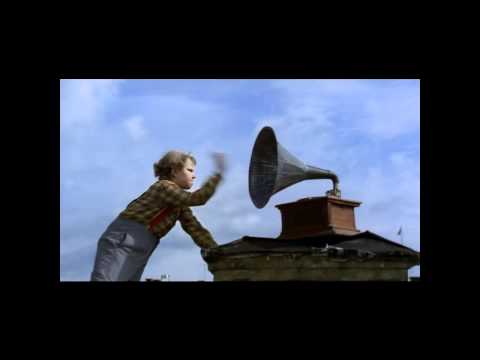 Karlsson på taket övar swahili