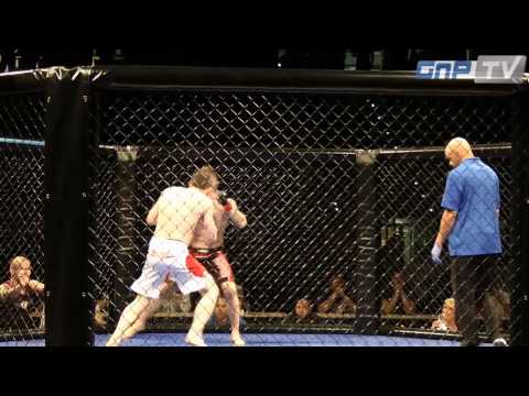 Kombat Komplett 6 - Fight: Niko Lohmann vs. Enrik Berisha