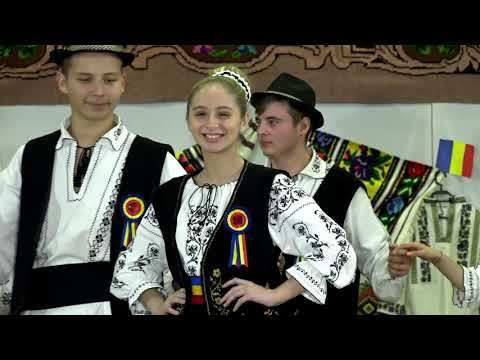 ANDREEA CHERELUSAN  - MAMA-N SAT O-NCEPUT JOCU