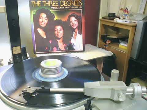 THE THREE DEGREES - We're All Alone