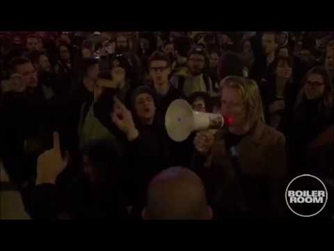 Tüntetés Boiler Room Budapest Oktogon