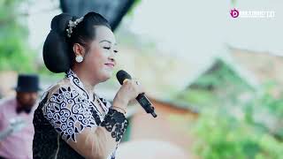 Download lagu BERATNYA JALANMU BERGETAR RASA BUMI INI ( TERPIKAT TERGODA - ELVI SUKAESIH ) ORKES DANGDUT KOPLO mp3