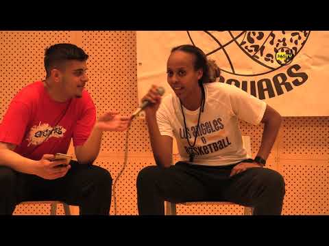 WNBA Stjärnan Farhiya Abdi i Hammarkullen, Göteborg