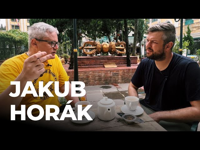 DEEP TALKS 139: Jakub Horák – O Himálaji, buddhismu či osvícení přímo ze srdce Nepálu