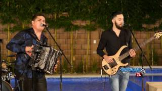 Los Desvelados - Aqui Sigo Cheveriando (En Vivo 2016)