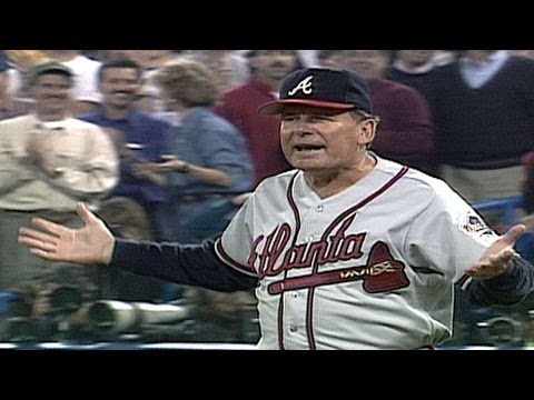 1992 WS Gm3: Bobby Cox ejected in ninth