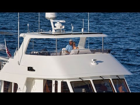 Outer-reef-yachts 610-MY video