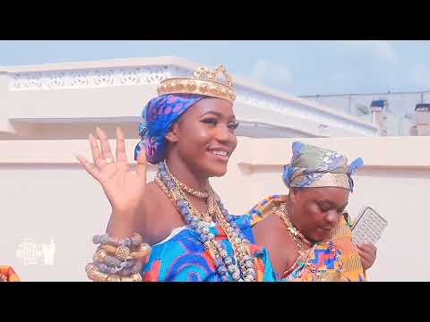 Pageant queens are beautiful but unintelligent, but I Melda bet to defer.