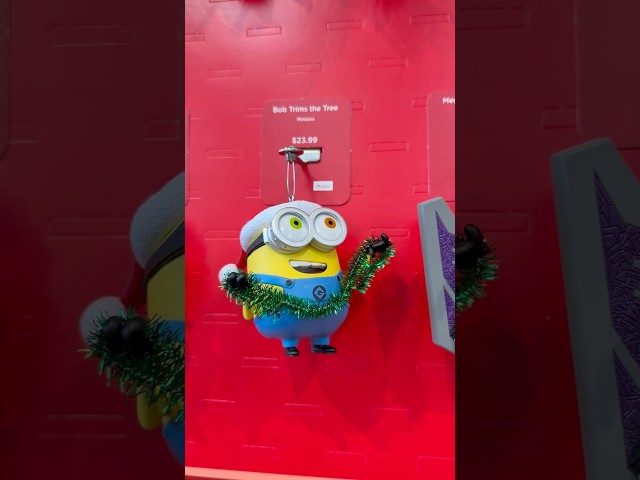Vídeo relacionado con Hallmark Kevin, Stuart & Bob the Minions - Decoración para árbol de Minions, resina de resina, ideal como regalo para Navidad, mi villano favorito
