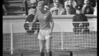 WM 1966: Bobby Moore gegen Deutschland