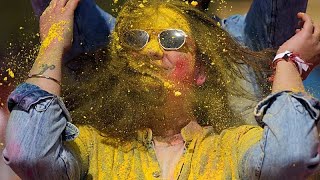 Hindistan: Holi ülkeyi renklere ve kalabalığa boğdu