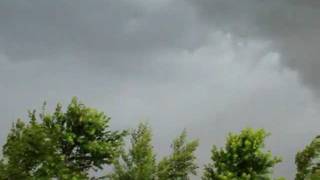 preview picture of video 'Wall Cloud July 30, 2011'