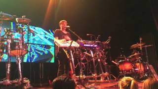 Robert DeLong - Possessed (Live)
