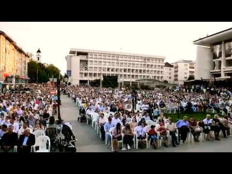 Și azi Harul Se Revarsă Peste Mulțimi - Cristi Boariu