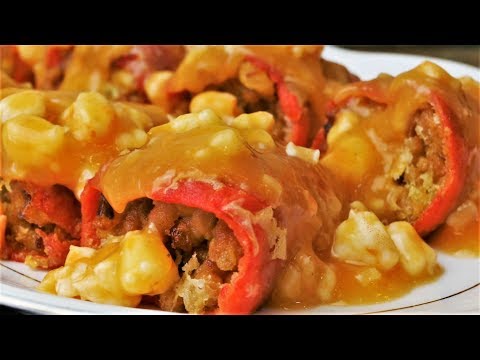 Pimientos del piquillo rellenos de carne con salsa de langostinos