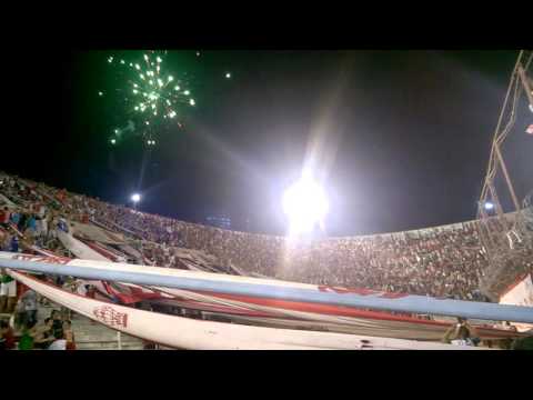 "Recibimiento Huracán Libertadores, primer partido después del accidente" Barra: La Banda de la Quema &bull; Club: Huracán