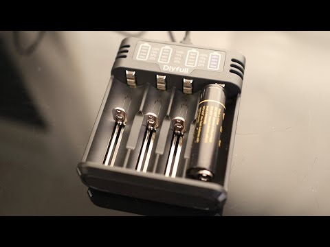 Dlyfull 18650 Battery Charger, Fast Universal Charger for 3.7V Li-ion IMR INR ICR 21700 10340 17335