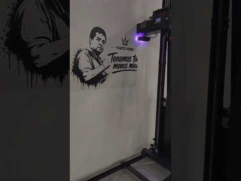 Fresque murale hommage à un coach imprimée dans une salle de boxe