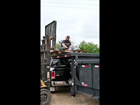 Being a Good Neighbor - Lamar Trailers #shorts