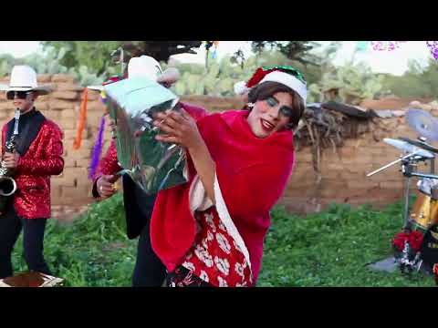 Mi Burrito Sabanero - conjunto Legendario ft. Doña Olga (video oficial)