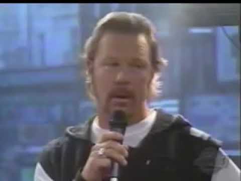 MusiquePlus - Metallica Interview Clip (2003-07-20)
